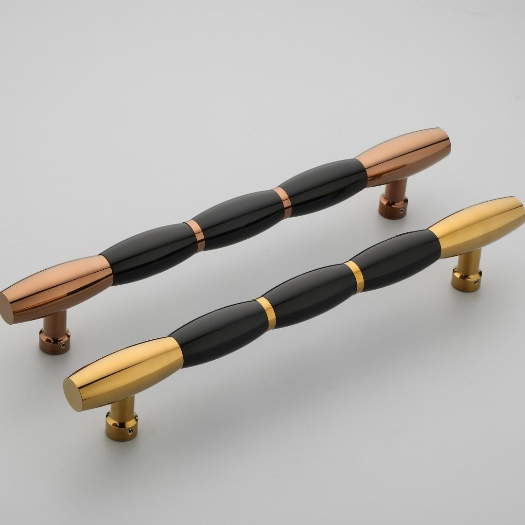 187 (2) Door Handle- 1205 - Image 1