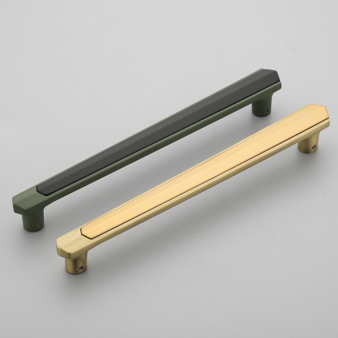 257 (1) Door Handle- 1217 - Image 1