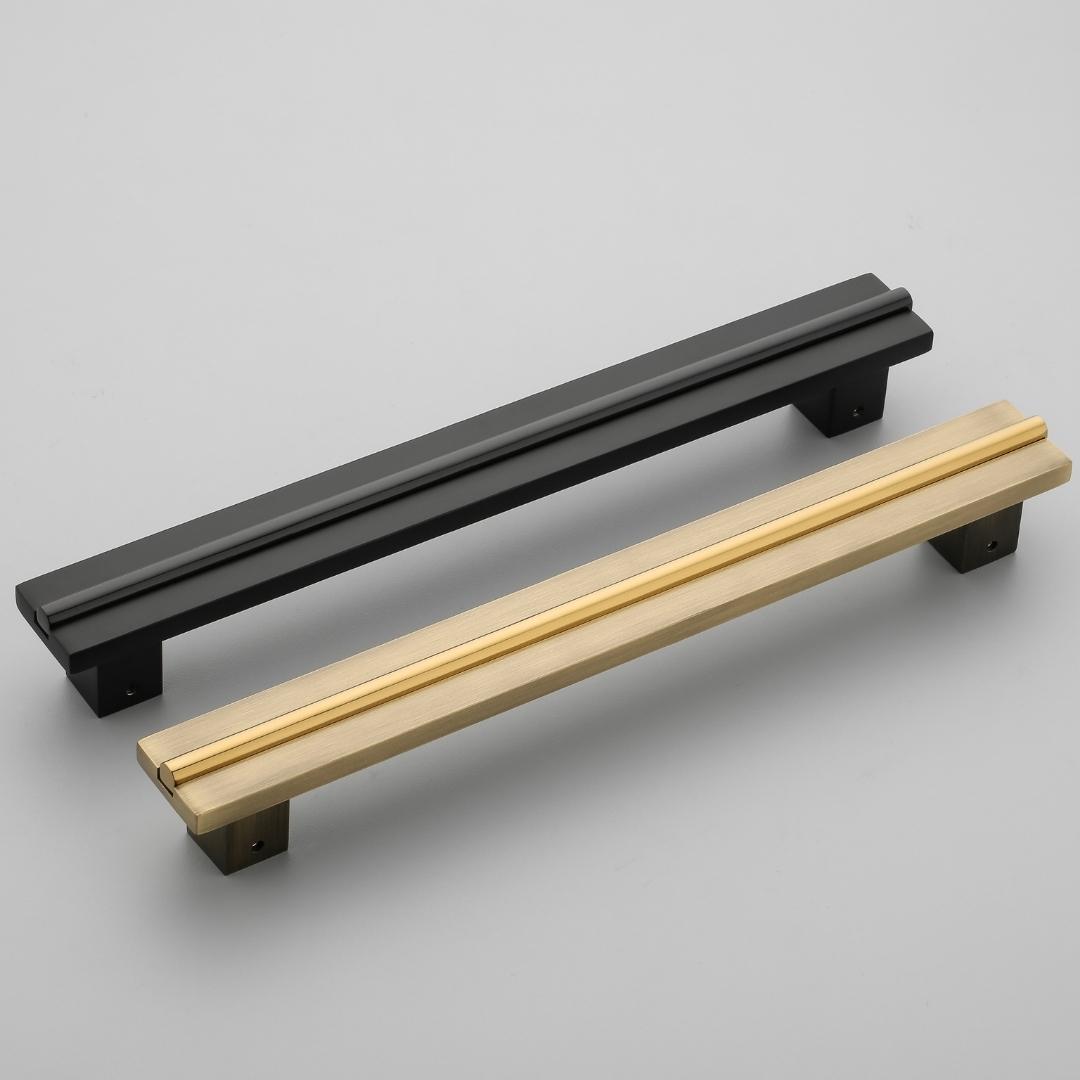 277 (1) Door Handle- 1220 - Image 1